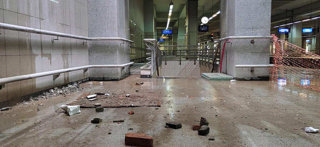 Belgrade Prokop train station close to collapse due to negligence